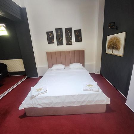 Karma Hotell Bukarest Exteriör bild